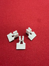 Load image into Gallery viewer, 5th String Banjo Capo – Compensation Limits Retuning – Stores Securely